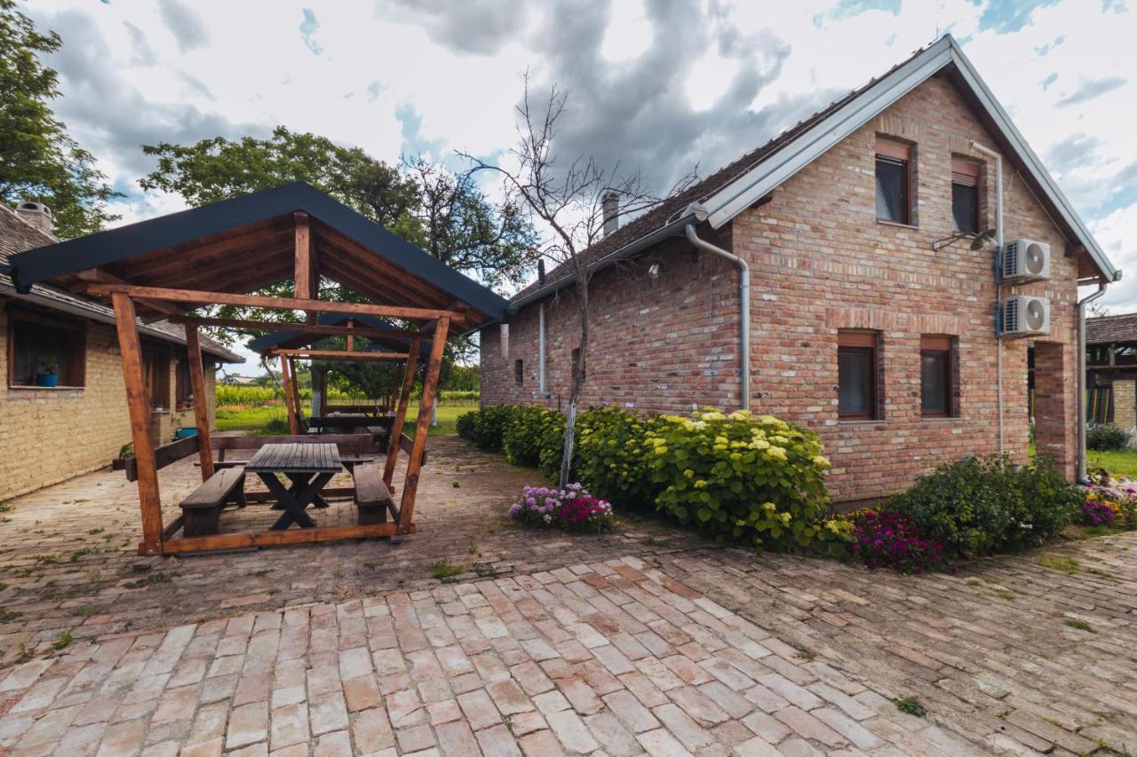 Sobe Kod Baje - Baranjska Kuca Bed & Breakfast Karanac Luaran gambar